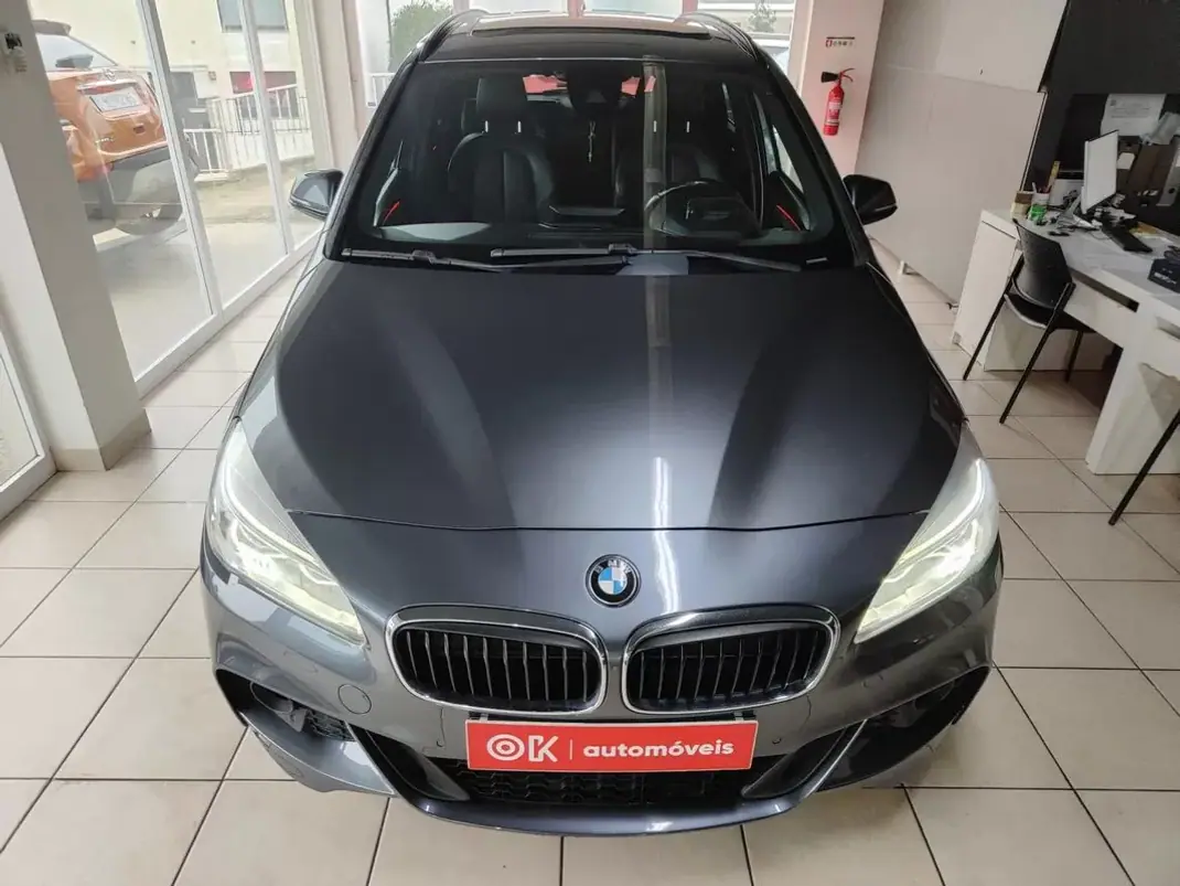 BMW 218 Gran Tourer 2015 - 17250 EUR, 190800 km - AUTO.MOTO.pt - 190800km - foto 4 de 35