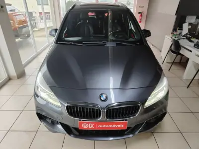 BMW 218 Gran Tourer 2015 - 17250 EUR, 190800 km - AUTO.MOTO.pt - 190800km - foto 4 de 35