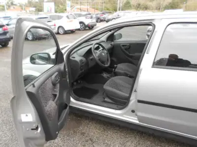 Opel Corsa 2002 - 3500 EUR, 0 km - AUTO.MOTO.pt - foto 10 de 12