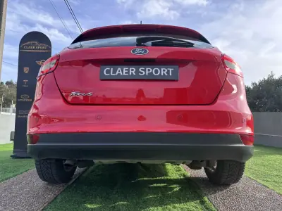 Ford Focus 2017 - 9900 EUR, 190000 km - AUTO.MOTO.pt - 190000km - foto 15 de 50