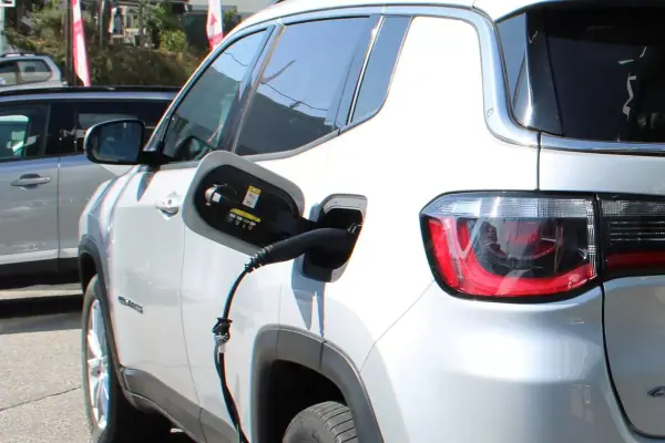 Jeep Compass 2020 - 19900 EUR, 99521 km - AUTO.MOTO.pt - 99521km - foto 3 de 19