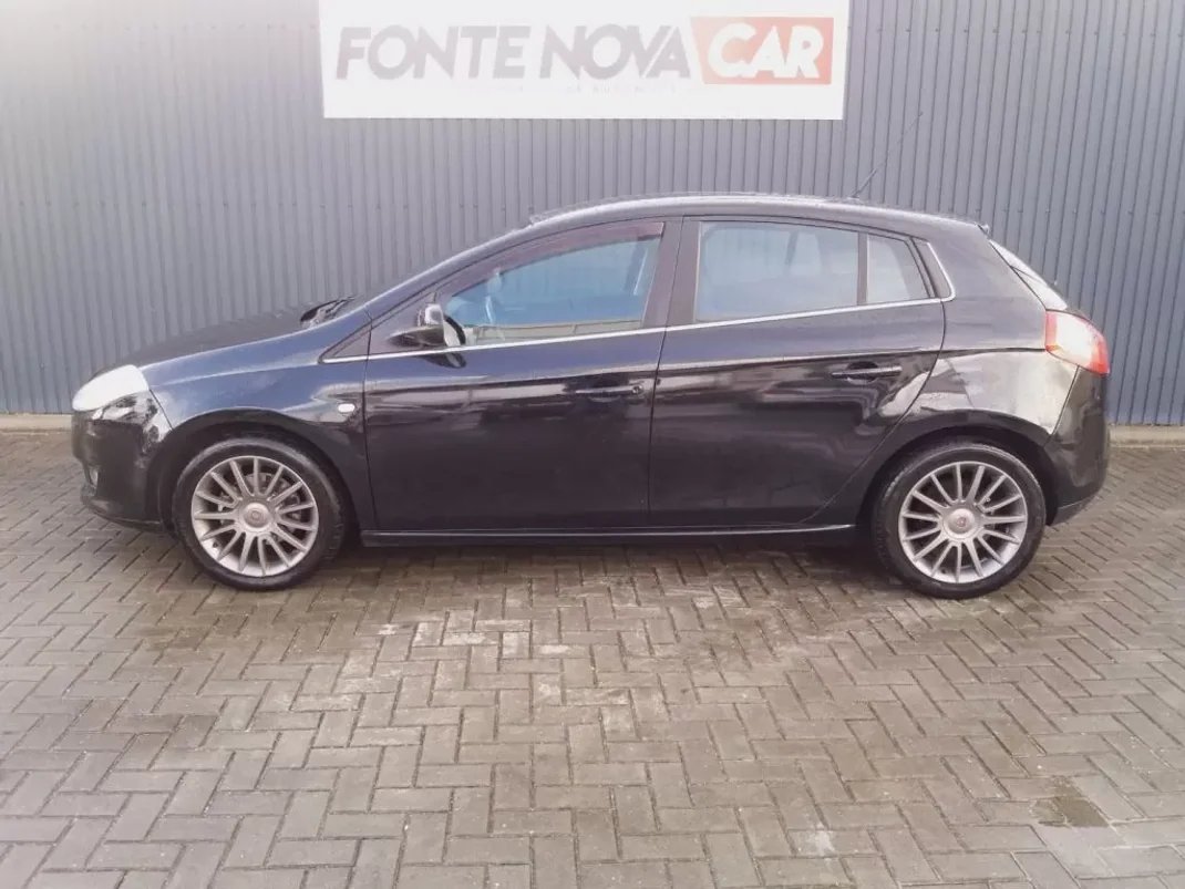 Fiat Bravo 2010 - 7450 EUR, 179975 km - AUTO.MOTO.pt - 179975km - foto 5 de 18