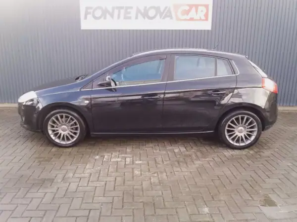Fiat Bravo 2010 - 7450 EUR, 179975 km - AUTO.MOTO.pt - 179975km - foto 5 de 18
