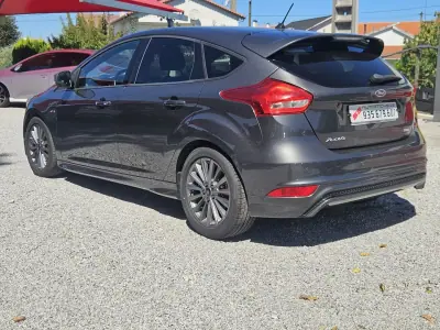 Ford Focus C-Max 2018 - 14500 EUR, 108000 km - 108000km - foto 5 de 37