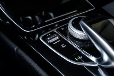 Mercedes-Benz C 220 2016 - 20900 EUR, 182084 km - AUTO.MOTO.pt - 182084km - foto 20 de 39
