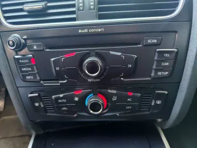 Audi A4 Avant 2010 - 10980 EUR, 243000 km - 243000km - foto 4 de 33