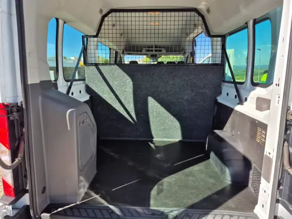 Ford Transit 2021 - 28900 EUR, 160001 km - AUTO.MOTO.pt - 160001km - foto 16 de 18