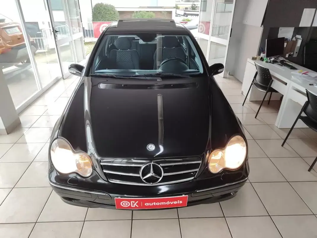Mercedes-Benz C 220 2000 - 5750 EUR, 372700 km - AUTO.MOTO.pt - 372700km - foto 55 de 60
