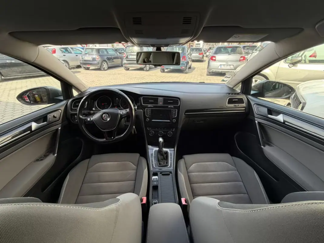 Volkswagen Golf 2014 - 15500 EUR, 143946 km - AUTO.MOTO.pt - 143946km - foto 17 de 23