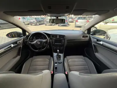 Volkswagen Golf 2014 - 15500 EUR, 143946 km - AUTO.MOTO.pt - 143946km - foto 17 de 23