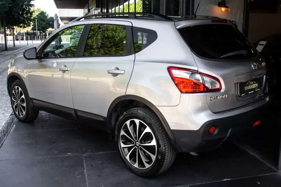 Nissan Qashqai 2013 - 11980 EUR, 188261 km - 188261km - foto 3 de 35