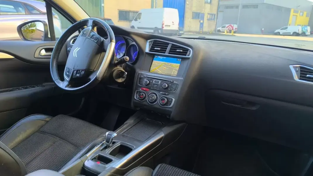 Citroën C4 2013 - 8500 EUR, 190000 km - 190000km - foto 5 de 20