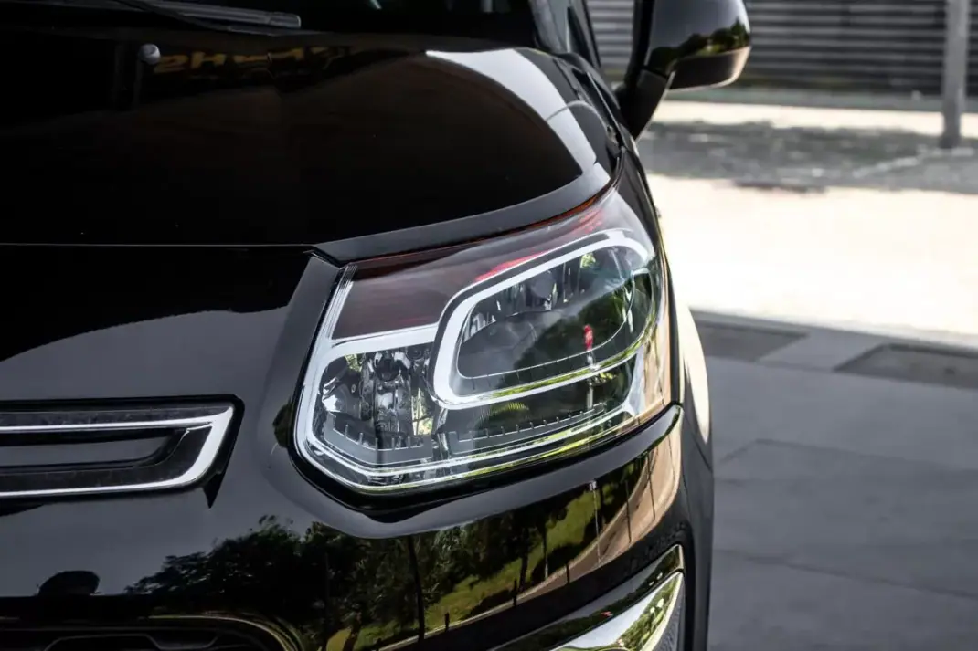 Citroën C3 Picasso 2017 - 7450 EUR, 79899 km - AUTO.MOTO.pt - 79899km - foto 7 de 27