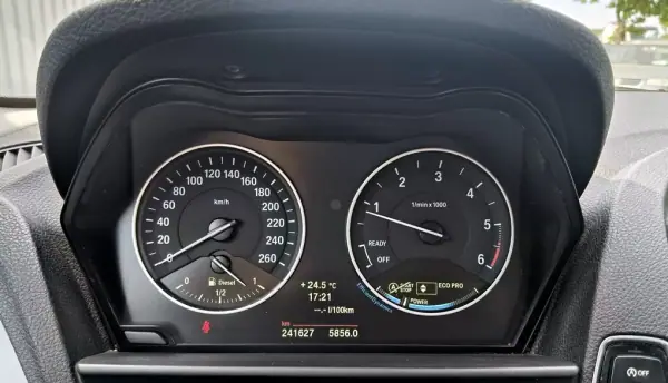 BMW 116 2014 - 10900 EUR, 241627 km - AUTO.MOTO.pt - 241627km - foto 4 de 32