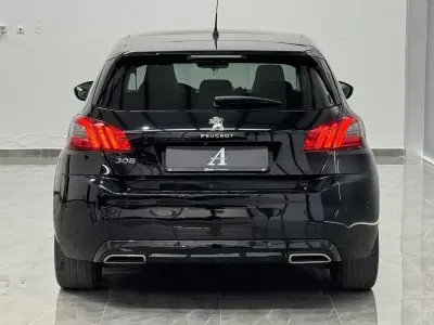 Peugeot 308 2018 - 11890 EUR, 159000 km - AUTO.MOTO.pt - 159000km - foto 13 de 35