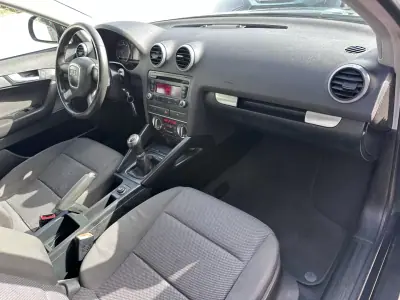 Audi A3 Sportback 2009 - 6500 EUR, 330000 km - AUTO.MOTO.pt - 330000km - foto 31 de 35
