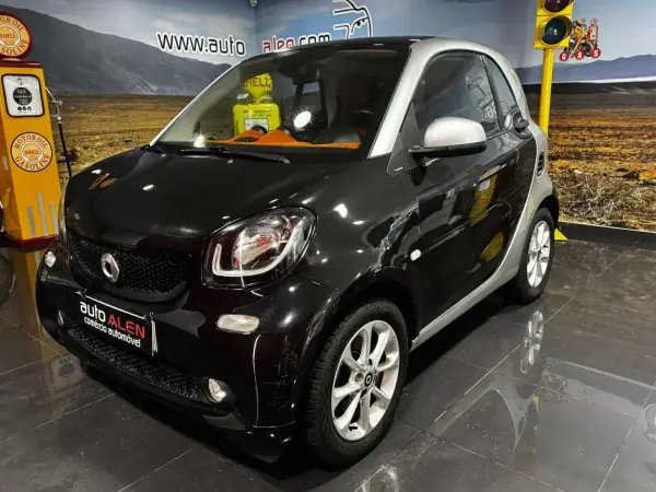 Smart Fortwo Cabrio 2016 - 9500 EUR, 121000 km - AUTO.MOTO.pt - 121000km - foto 3 de 15