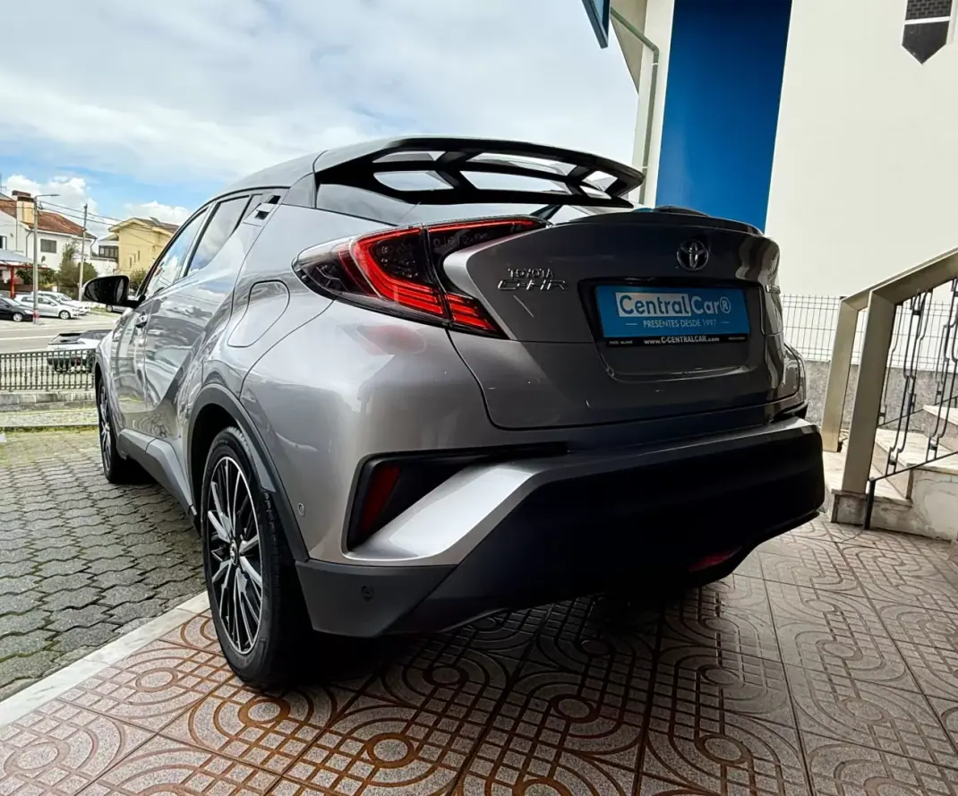 Toyota C-HR 2019 - 23950 EUR, 92000 km - 92000km - foto 8 de 25