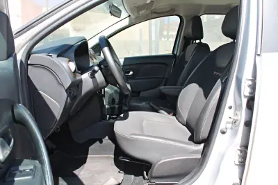 Dacia Sandero 2018 - 10400 EUR, 35110 km - AUTO.MOTO.pt - 35110km - foto 10 de 24