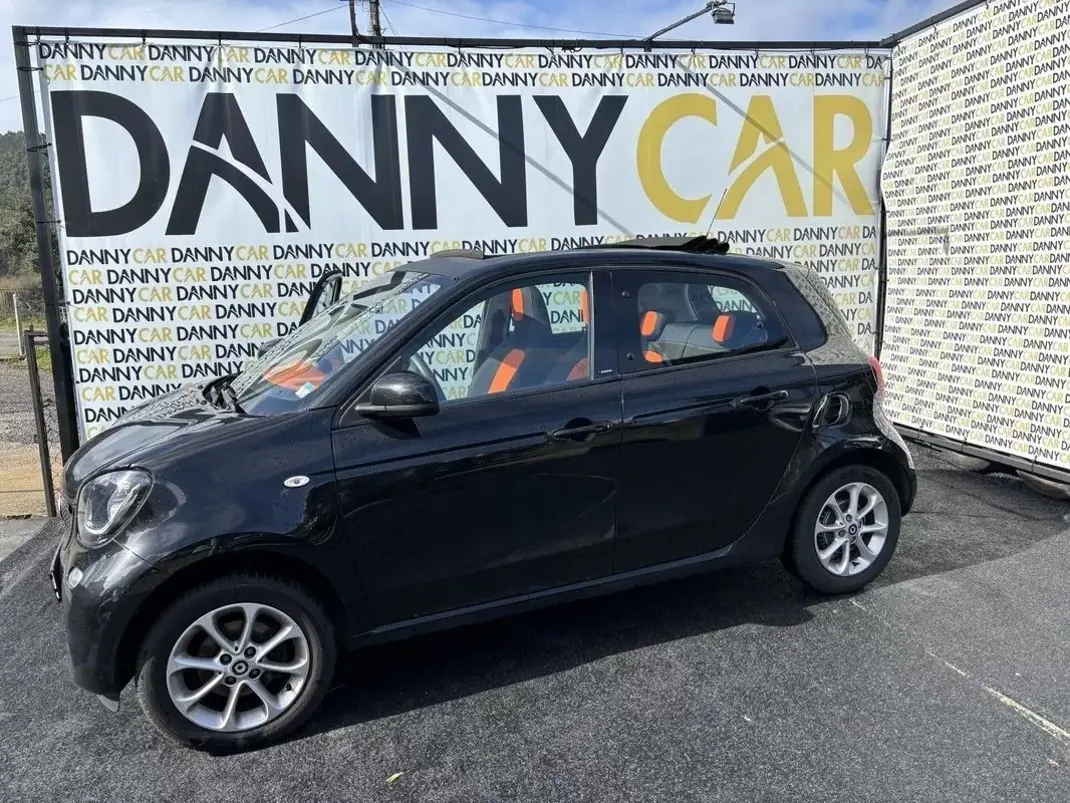 Smart ForFour 2015 - 9990 EUR, 95000 km - AUTO.MOTO.pt - 95000km - foto 1 de 9