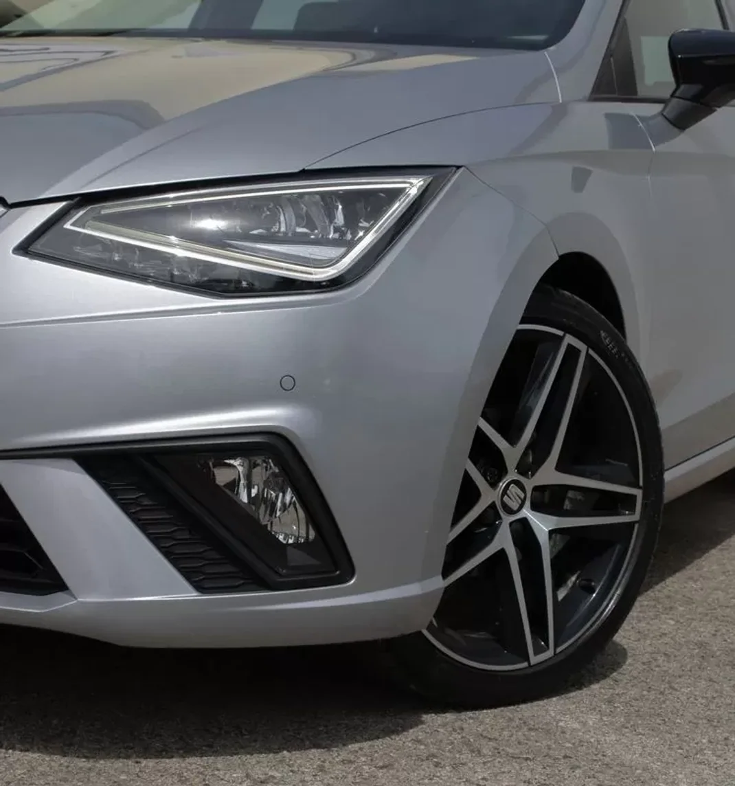 SEAT Ibiza 2021 - 14890 EUR, 87000 km - AUTO.MOTO.pt - 87000km - foto 8 de 33