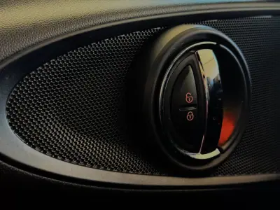 MINI Clubman 2019 - 18500 EUR, 43000 km - AUTO.MOTO.pt - 43000km - foto 20 de 35