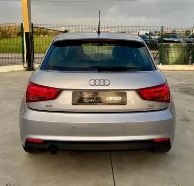 Audi A1 Sportback 2015 - 13490 EUR, 189500 km - AUTO.MOTO.pt - 189500km - foto 10 de 30