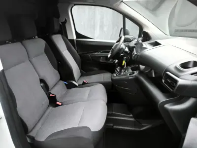 Peugeot Partner 1.5 BlueHDI Longa c/Barras Tejadilho 2020 - 13950 EUR, 114372 km - AUTO.MOTO.pt - 114372km - foto 6 de 44