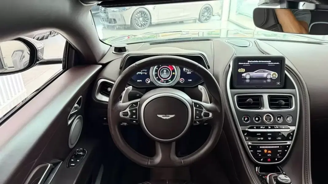 Aston Martin DB11 Coupé 2020 - 149990 EUR, 48409 km - 48409km - foto 20 de 38