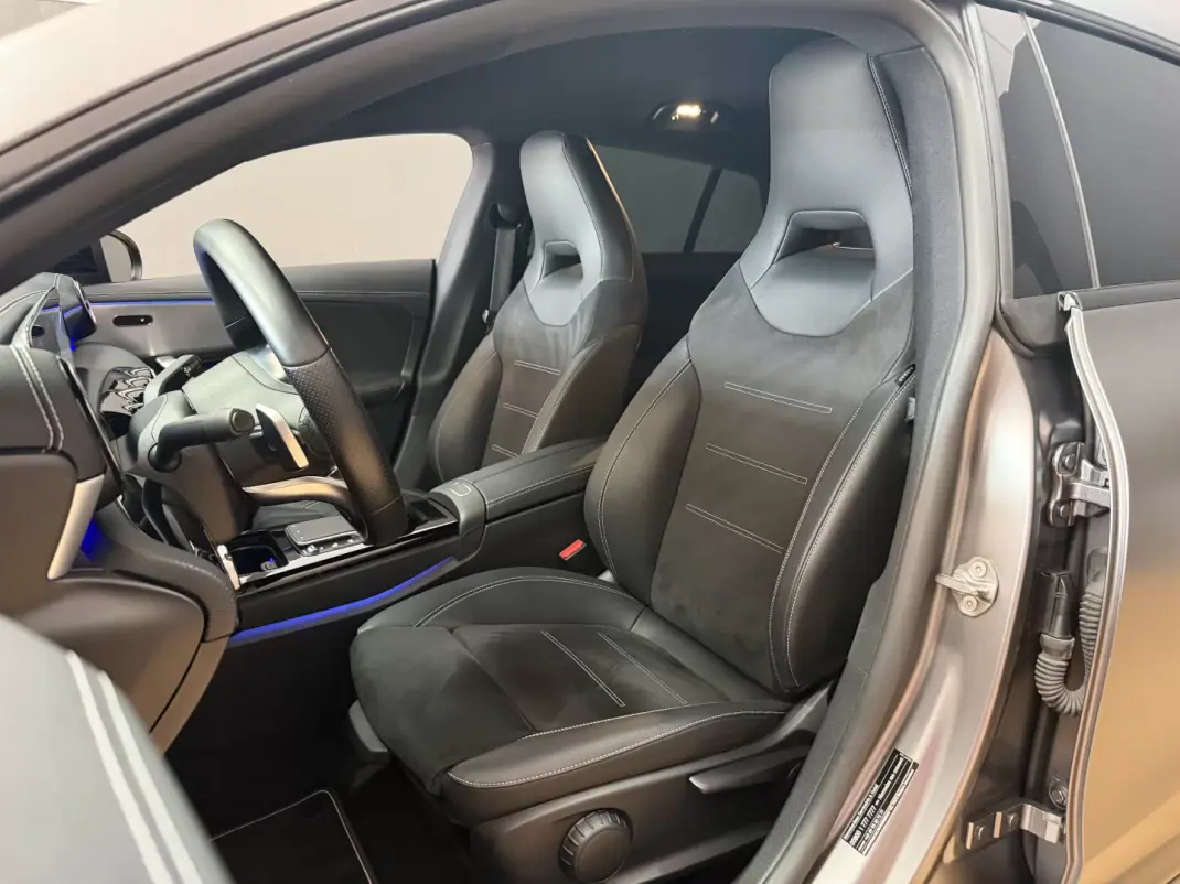 Mercedes-Benz CLA 250 2021 - 35990 EUR, 31974 km - AUTO.MOTO.pt - 31974km - foto 10 de 17
