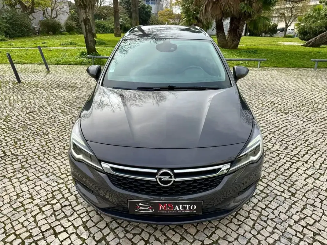 Opel Astra Sports Tourer 2016 - 10990 EUR, 127900 km - AUTO.MOTO.pt - 127900km - foto 8 de 35