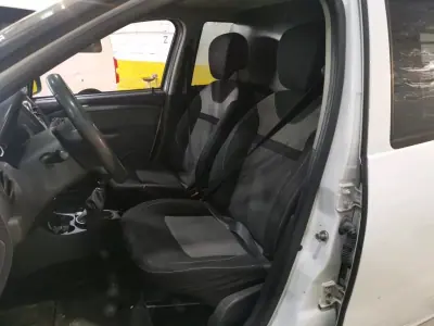 Dacia 2017 - 9900 EUR, 230462 km - AUTO.MOTO.pt - 230462km - foto 5 de 10