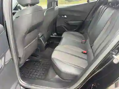 Peugeot 2008 2022 - 185000 EUR, 67000 km - 67000km - foto 6 de 12