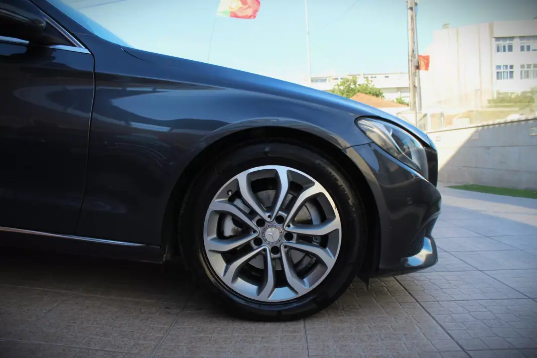 Mercedes-Benz C 200 2015 - 13990 EUR, 221500 km - 221500km - foto 5 de 44