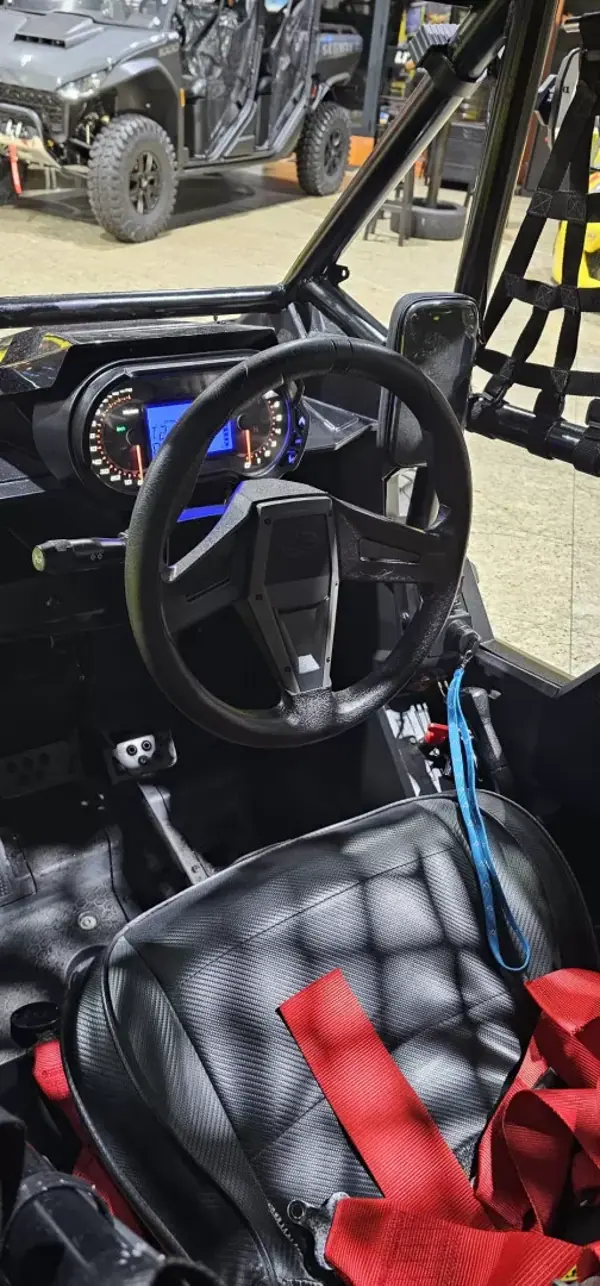 Polaris RZR 2019 - 16500 EUR, 8000 km - AUTO.MOTO.pt - 8000km - foto 17 de 18