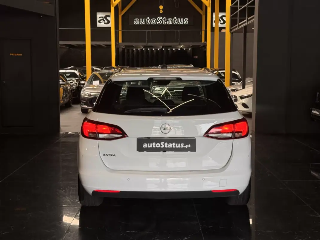 Opel Astra Sports Tourer 2021 - 13990 EUR, 152200 km - AUTO.MOTO.pt - 152200km - foto 12 de 34