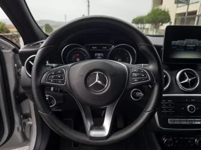 Mercedes-Benz A 180 2017 - 16990 EUR, 166000 km - AUTO.MOTO.pt - 166000km - foto 14 de 36