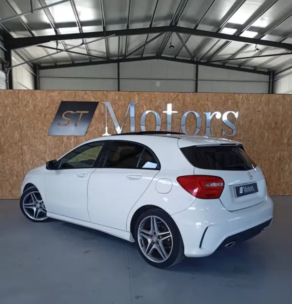 Mercedes-Benz A 180 2015 - 18900 EUR, 111400 km - AUTO.MOTO.pt - 111400km - foto 8 de 22