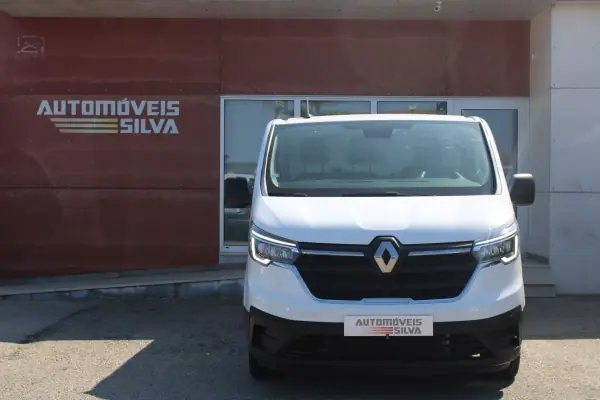 Renault Trafic 2022 - 17990 EUR, 222000 km - AUTO.MOTO.pt - 222000km - foto 3 de 24