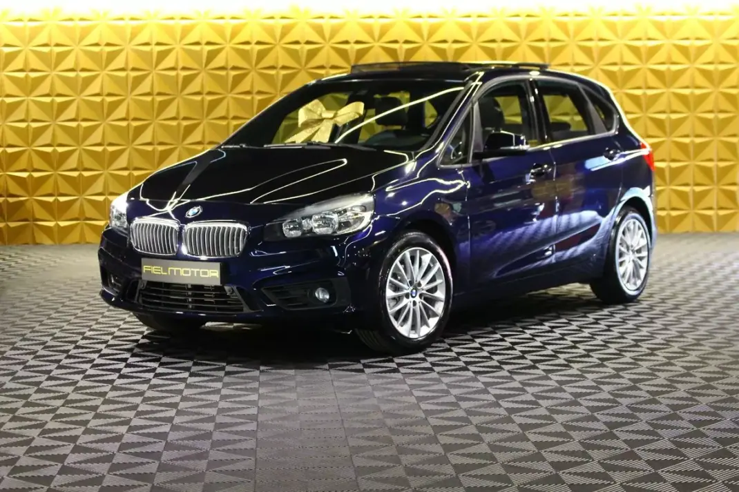 BMW 218 Active Tourer 2015 - 18250 EUR, 66000 km - AUTO.MOTO.pt - 66000km - foto 1 de 32