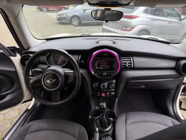 MINI One 2015 - 14900 EUR, 140000 km - AUTO.MOTO.pt - 140000km - foto 10 de 16