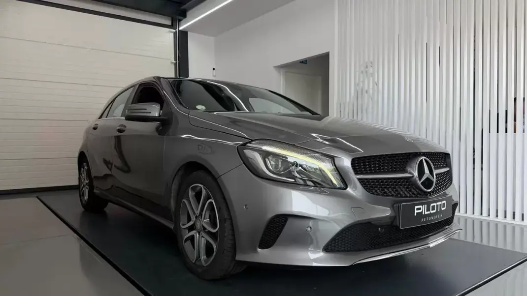 Mercedes-Benz A 180 2016 - 14990 EUR, 214388 km - 214388km - foto 5 de 29