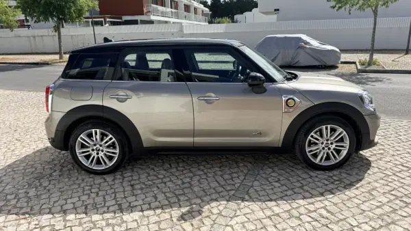 MINI Countryman 2019 - 19990 EUR, 98182 km - AUTO.MOTO.pt - 98182km - foto 6 de 54