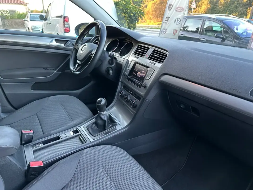 Volkswagen Golf Variant 2015 - 14000 EUR, 161500 km - AUTO.MOTO.pt - 161500km - foto 52 de 55