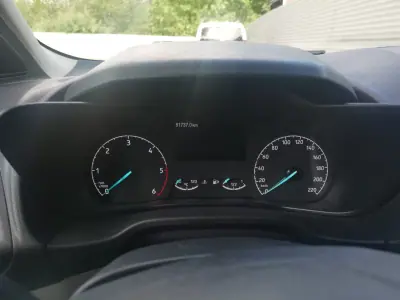 Ford TRANSIT 2.0 D 170 CV L4H4 2023 - 13500 EUR, 81737 km - AUTO.MOTO.pt - 81737km - foto 10 de 10