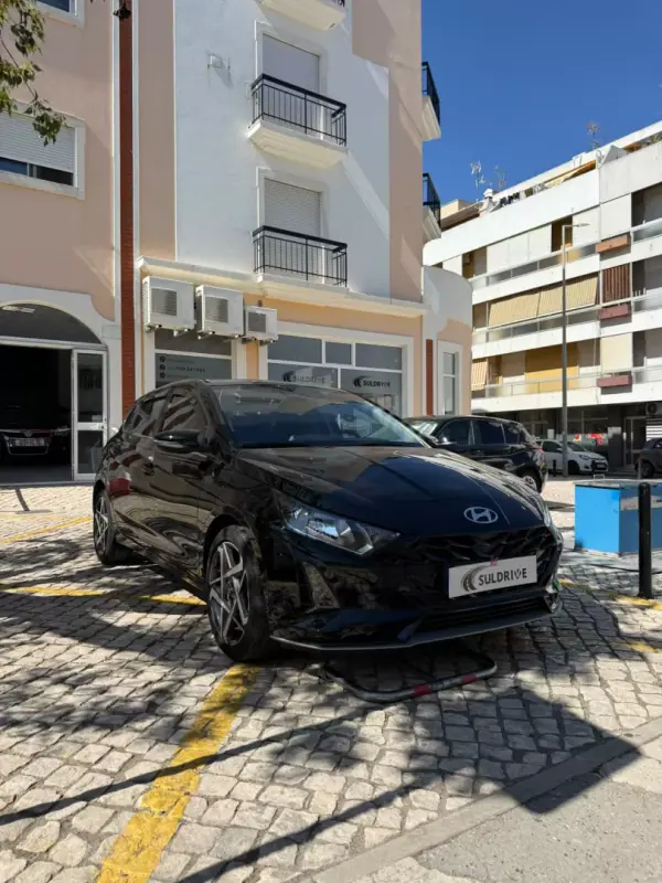 Hyundai i20 2024 - 19500 EUR, 8969 km - AUTO.MOTO.pt - 8969km - foto 3 de 8