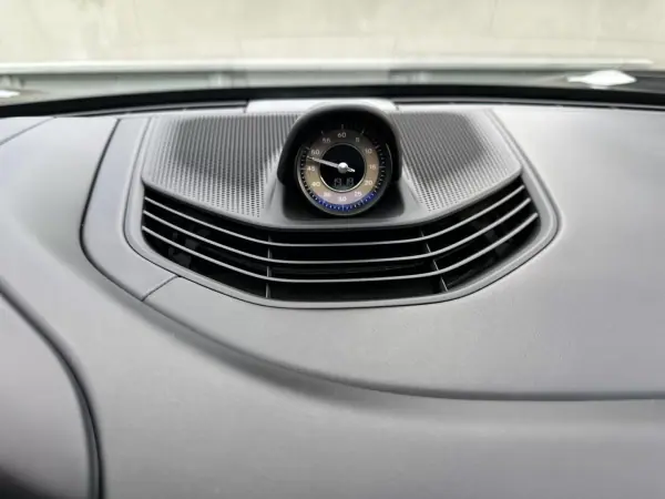 Porsche Taycan 2021 - 99900 EUR, 66000 km - AUTO.MOTO.pt - 66000km - foto 49 de 71