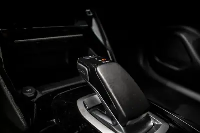 Peugeot e-2008 2021 - 20850 EUR, 60050 km - AUTO.MOTO.pt - 60050km - foto 20 de 44