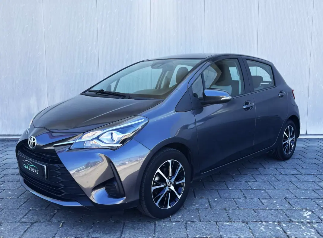 Toyota Yaris 2020 - 12990 EUR, 88000 km - AUTO.MOTO.pt - 88000km - foto 1 de 38