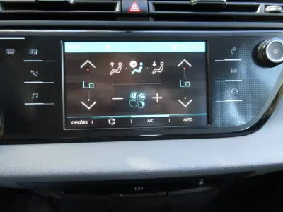 Citroën C4 Picasso 2017 - 12990 EUR, 175000 km - AUTO.MOTO.pt - 175000km - foto 42 de 44